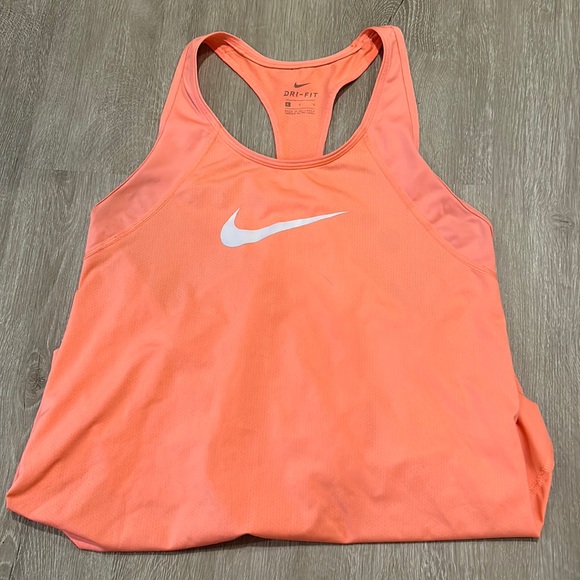 Nike Dri-Fit - Picture 1 of 2